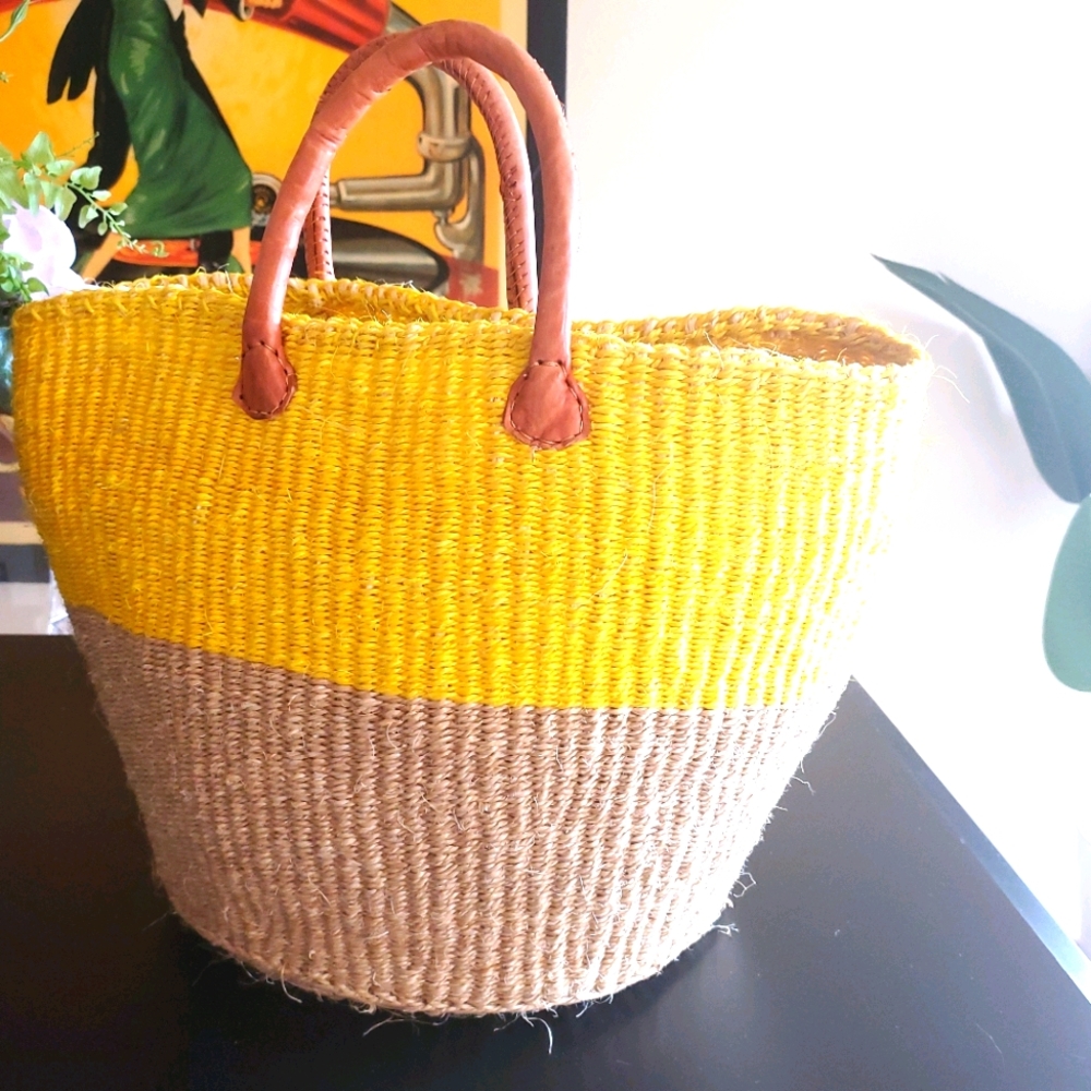 Handwoven summer bag